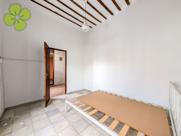 Image No.25-4 Bed Village House for sale