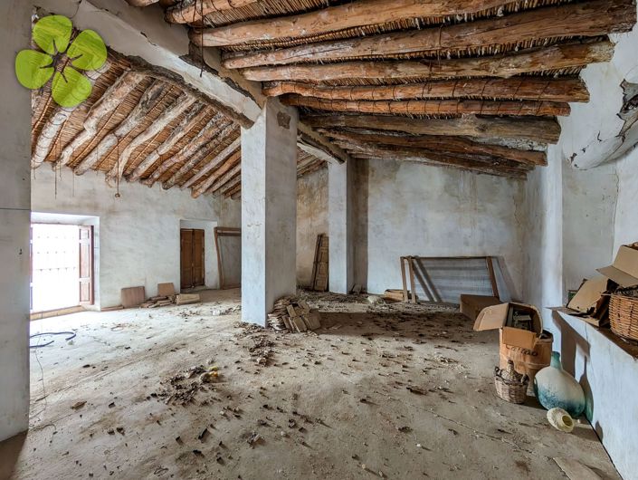 Image No.27-4 Bed Village House for sale