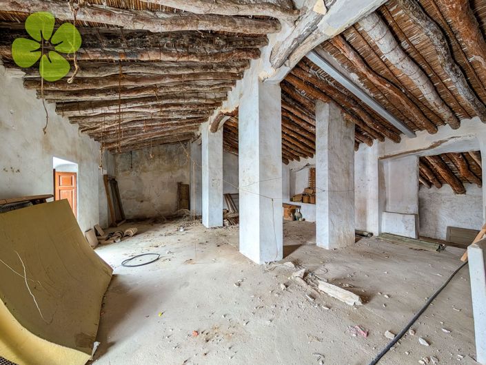 Image No.28-4 Bed Village House for sale