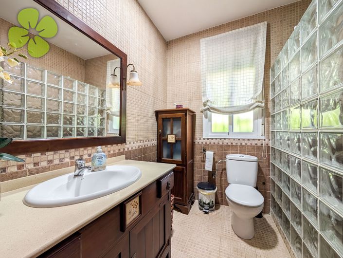 Image No.11-4 Bed Villa for sale