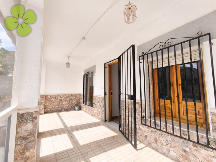 Image No.17-3 Bed Villa for sale