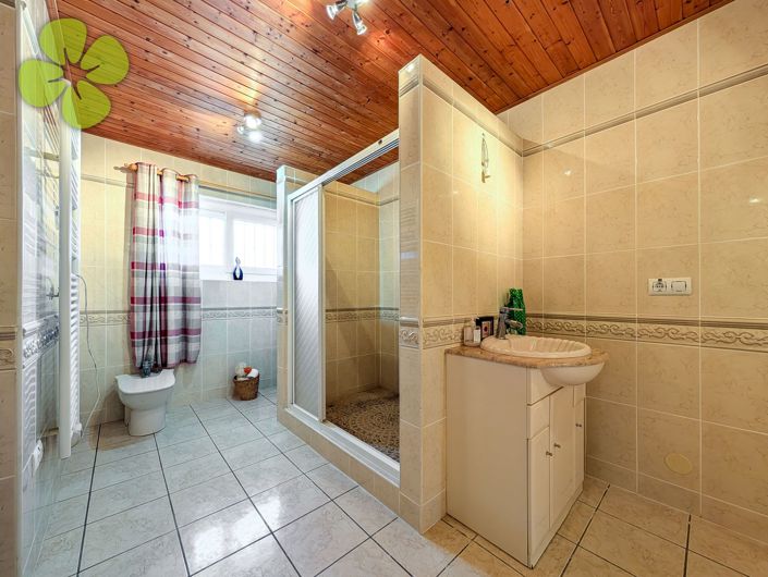 Image No.17-4 Bed Villa for sale