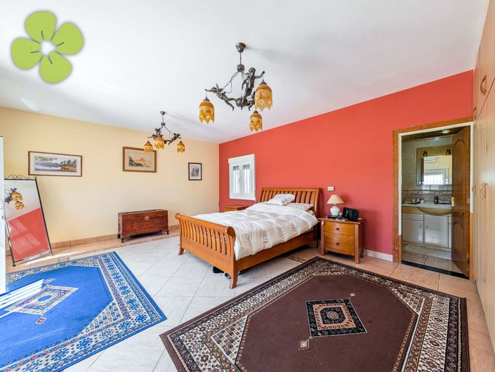 Image No.18-4 Bed Villa for sale