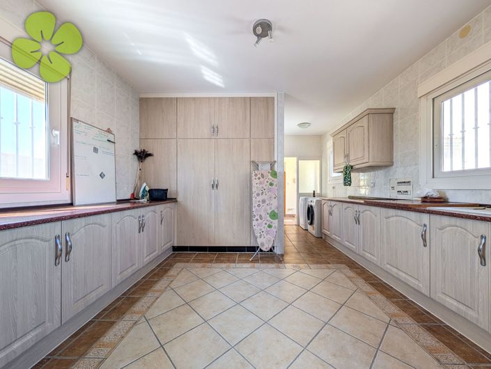 Image No.21-4 Bed Villa for sale