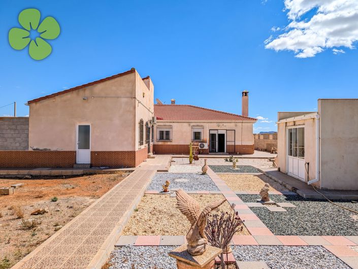 Image No.25-4 Bed Villa for sale