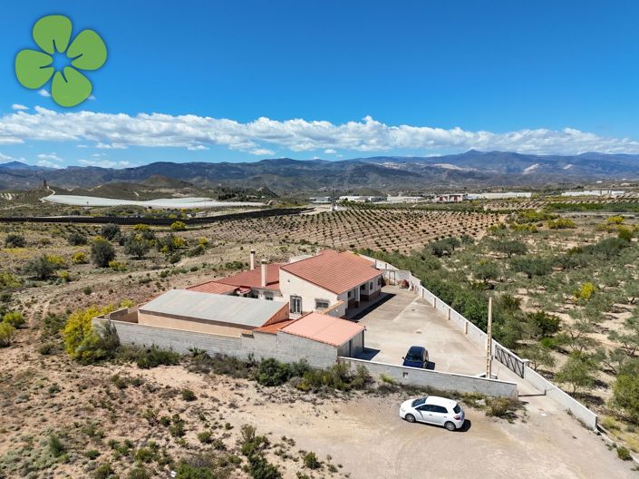 Image No.30-4 Bed Villa for sale