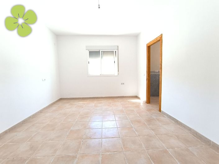 Image No.5-3 Bed Villa for sale