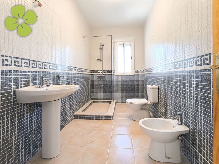 Image No.8-3 Bed Villa for sale