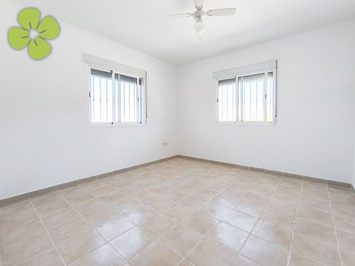 Image No.9-3 Bed Villa for sale