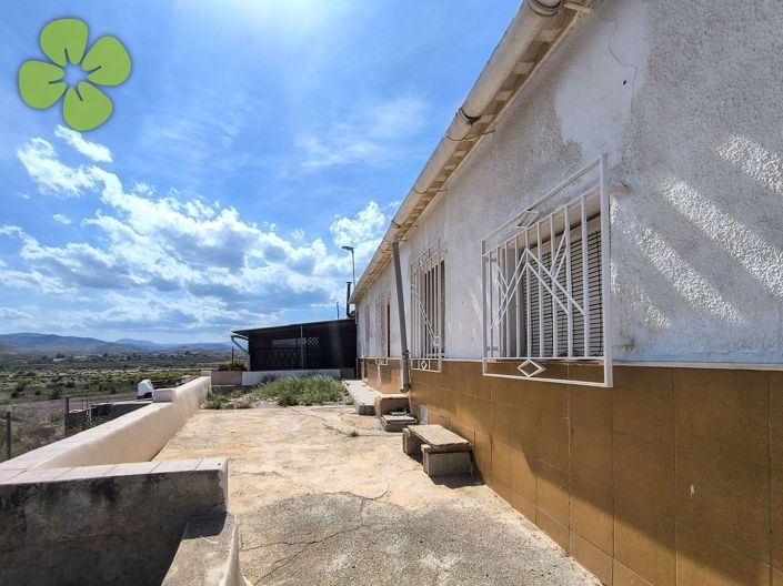 Image No.2-4 Bed Country House for sale