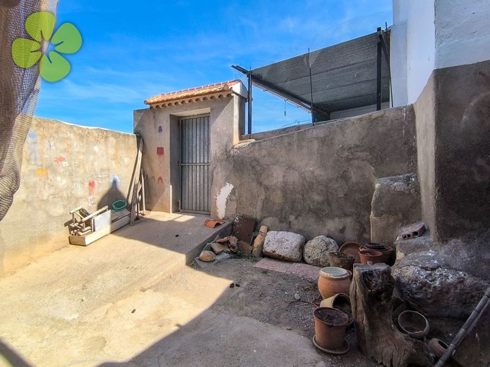 Image No.20-4 Bed Country House for sale
