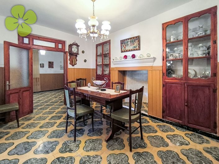 Image No.6-4 Bed Country House for sale