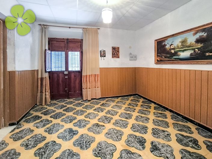 Image No.7-4 Bed Country House for sale