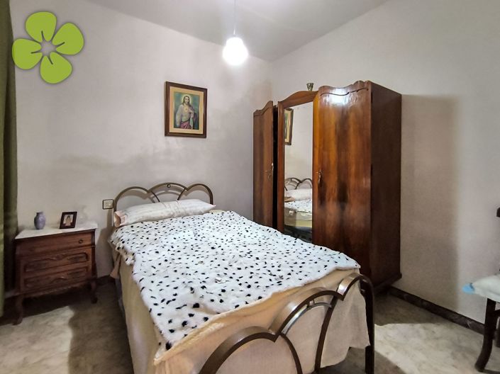 Image No.8-4 Bed Country House for sale