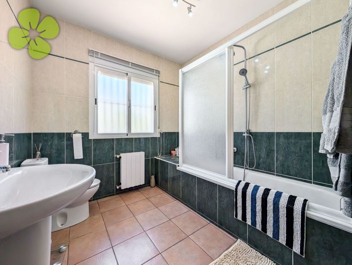 Image No.14-4 Bed Villa for sale