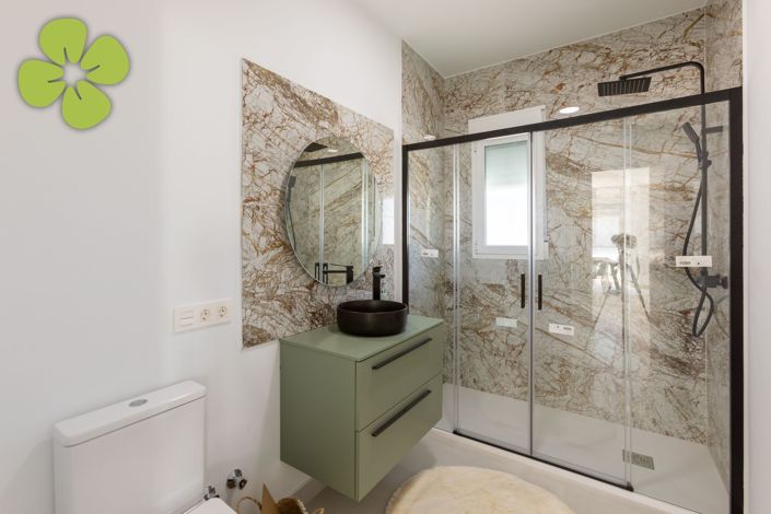 Image No.15-5 Bed Villa for sale