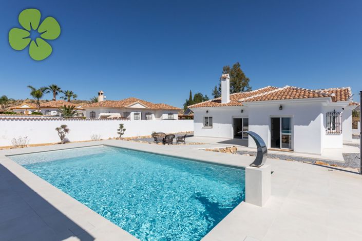 Image No.2-5 Bed Villa for sale