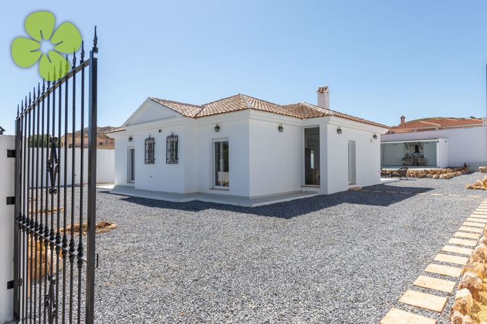 Image No.26-5 Bed Villa for sale