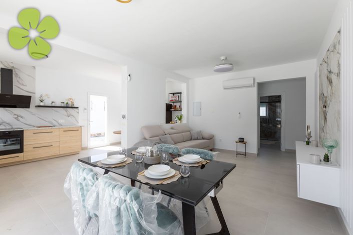 Image No.5-5 Bed Villa for sale