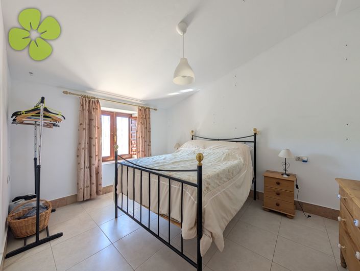 Image No.19-6 Bed Country House for sale