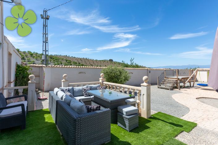Image No.24-6 Bed Country House for sale