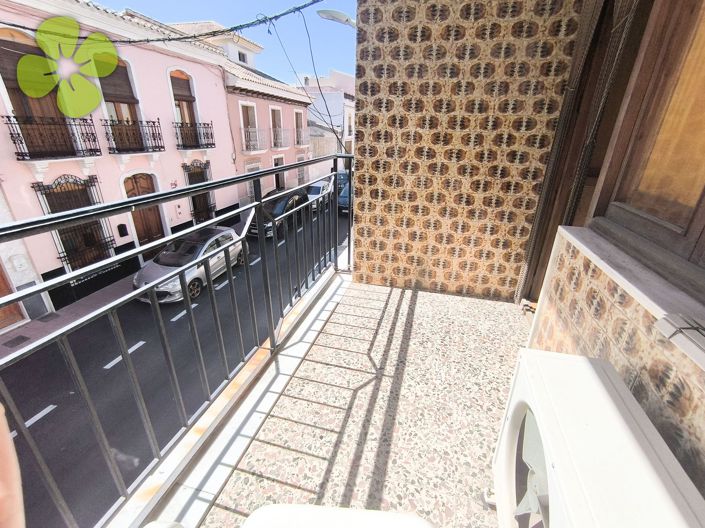Image No.20-3 Bed Apartment for sale