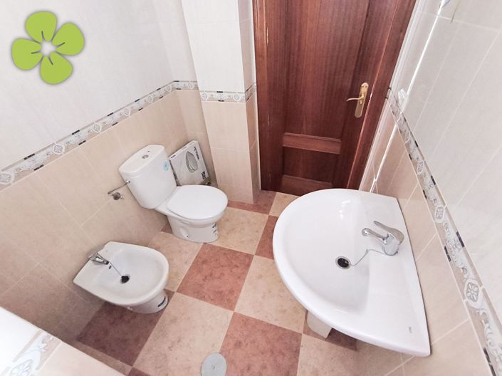 Image No.15-4 Bed Villa for sale