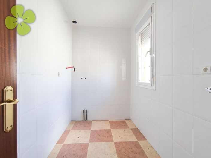 Image No.17-4 Bed Villa for sale
