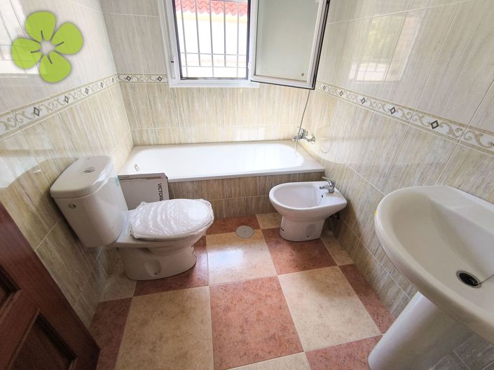 Image No.7-4 Bed Villa for sale