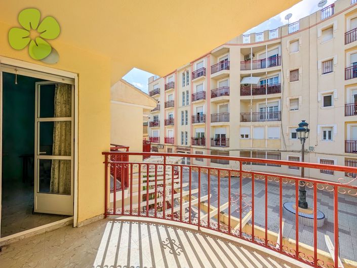 Image No.19-4 Bed Townhouse for sale