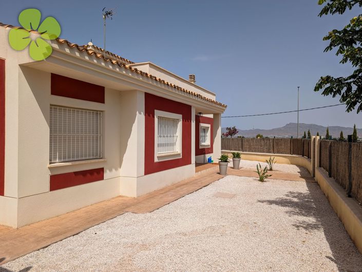 Image No.2-3 Bed Villa for sale