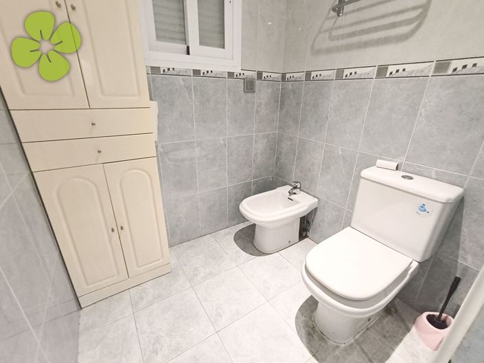 Image No.10-2 Bed Villa for sale