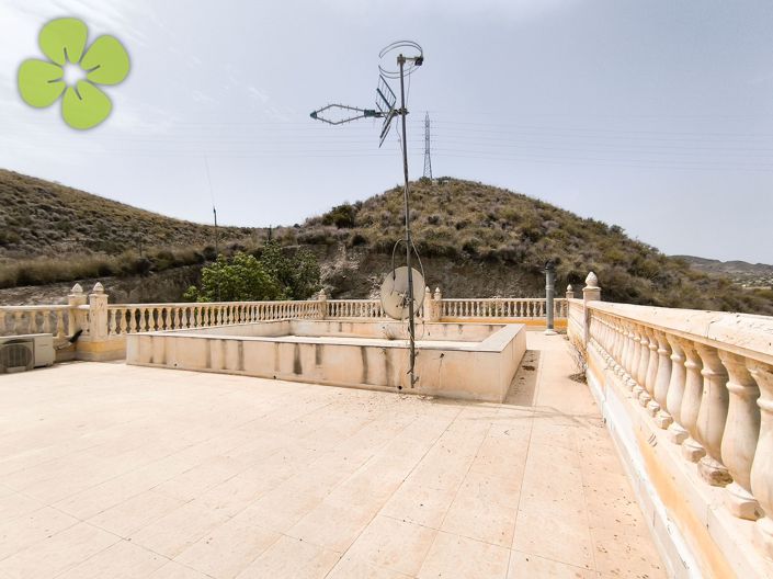 Image No.19-2 Bed Villa for sale