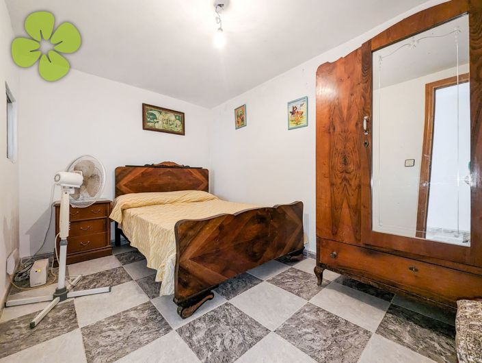 Image No.10-5 Bed Village House for sale