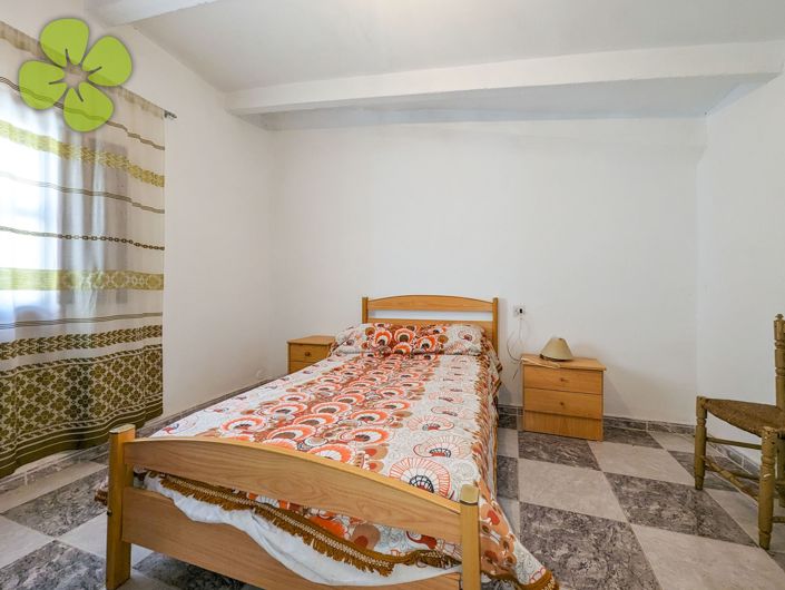 Image No.7-5 Bed Village House for sale