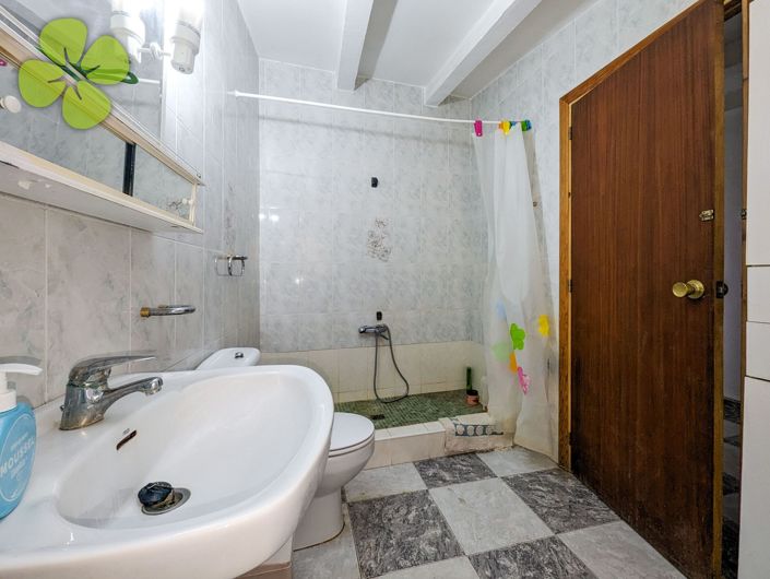 Image No.9-5 Bed Village House for sale