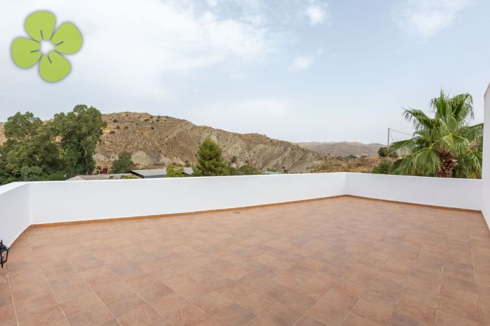 Image No.18-5 Bed Villa for sale
