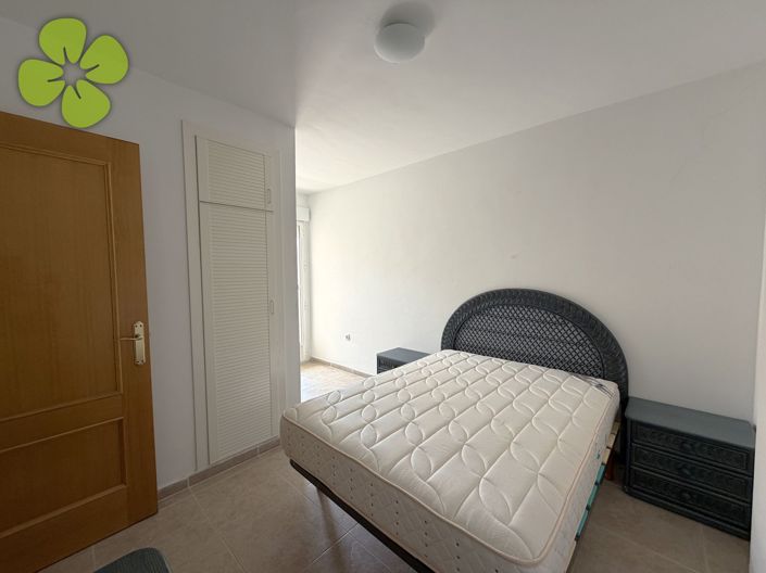 Image No.24-3 Bed Apartment for sale