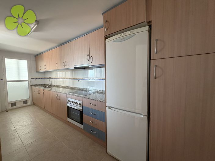 Image No.9-3 Bed Apartment for sale