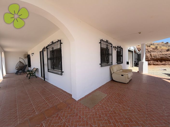 Image No.25-4 Bed Villa for sale