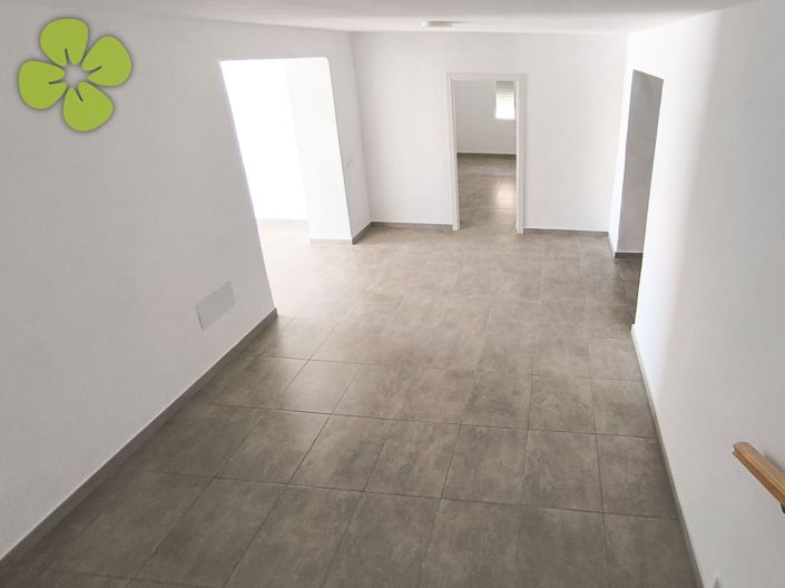 Image No.5-6 Bed Townhouse for sale