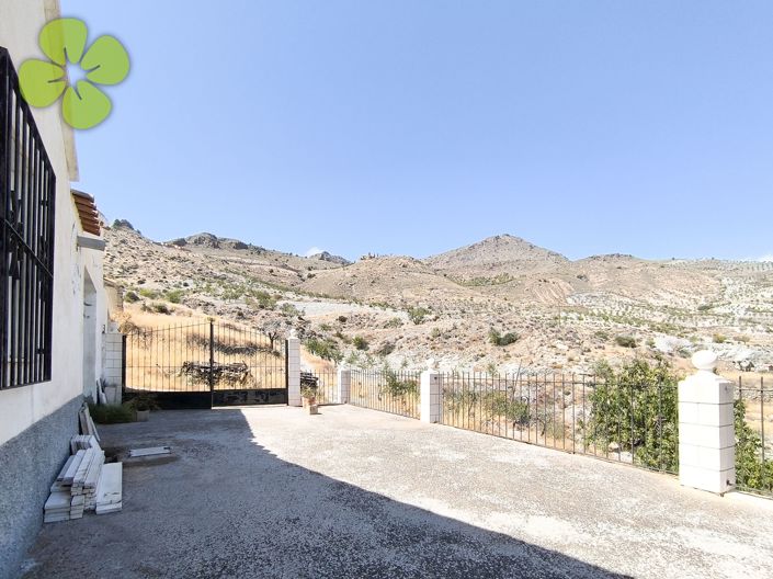 Image No.3-4 Bed Country House for sale
