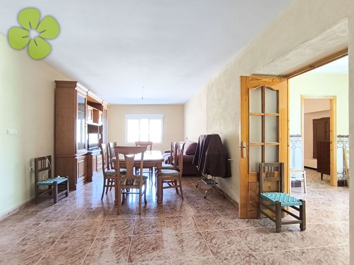 Image No.9-4 Bed Country House for sale