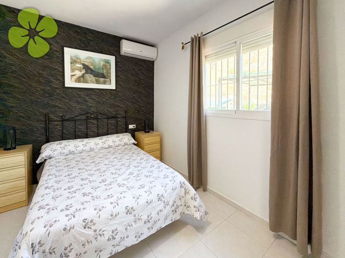 Image No.17-3 Bed Country House for sale