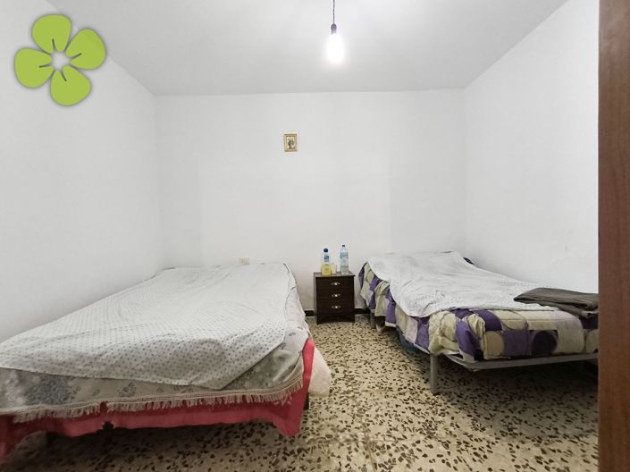 Image No.12-3 Bed Country House for sale