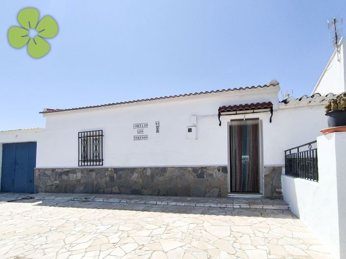 Image No.26-3 Bed Country House for sale