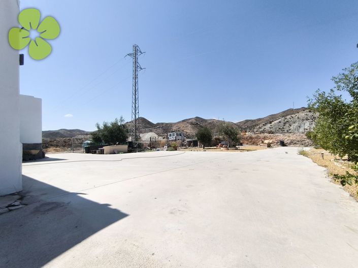 Image No.16-3 Bed Villa for sale