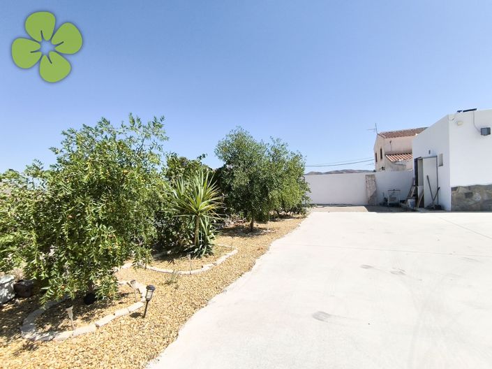 Image No.17-3 Bed Villa for sale