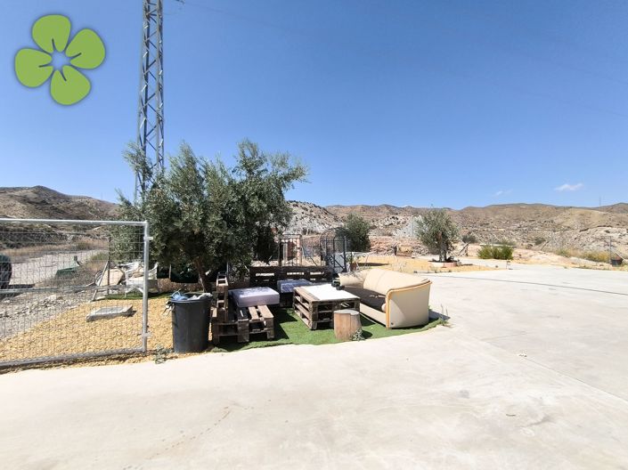 Image No.20-3 Bed Villa for sale
