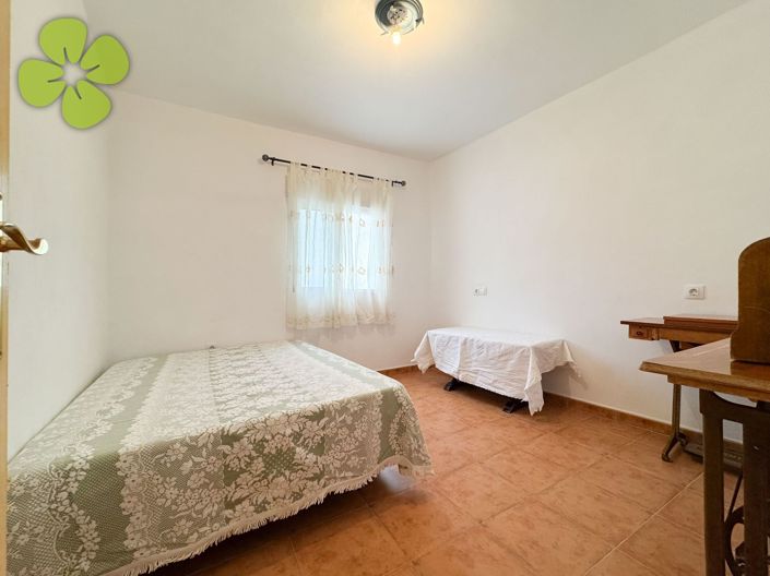 Image No.11-8 Bed Village House for sale